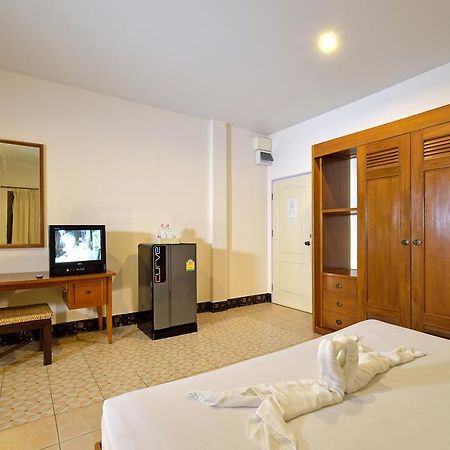 Krabi Grand Place Hotel Exterior photo
