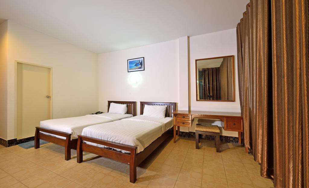 Krabi Grand Place Hotel Exterior photo